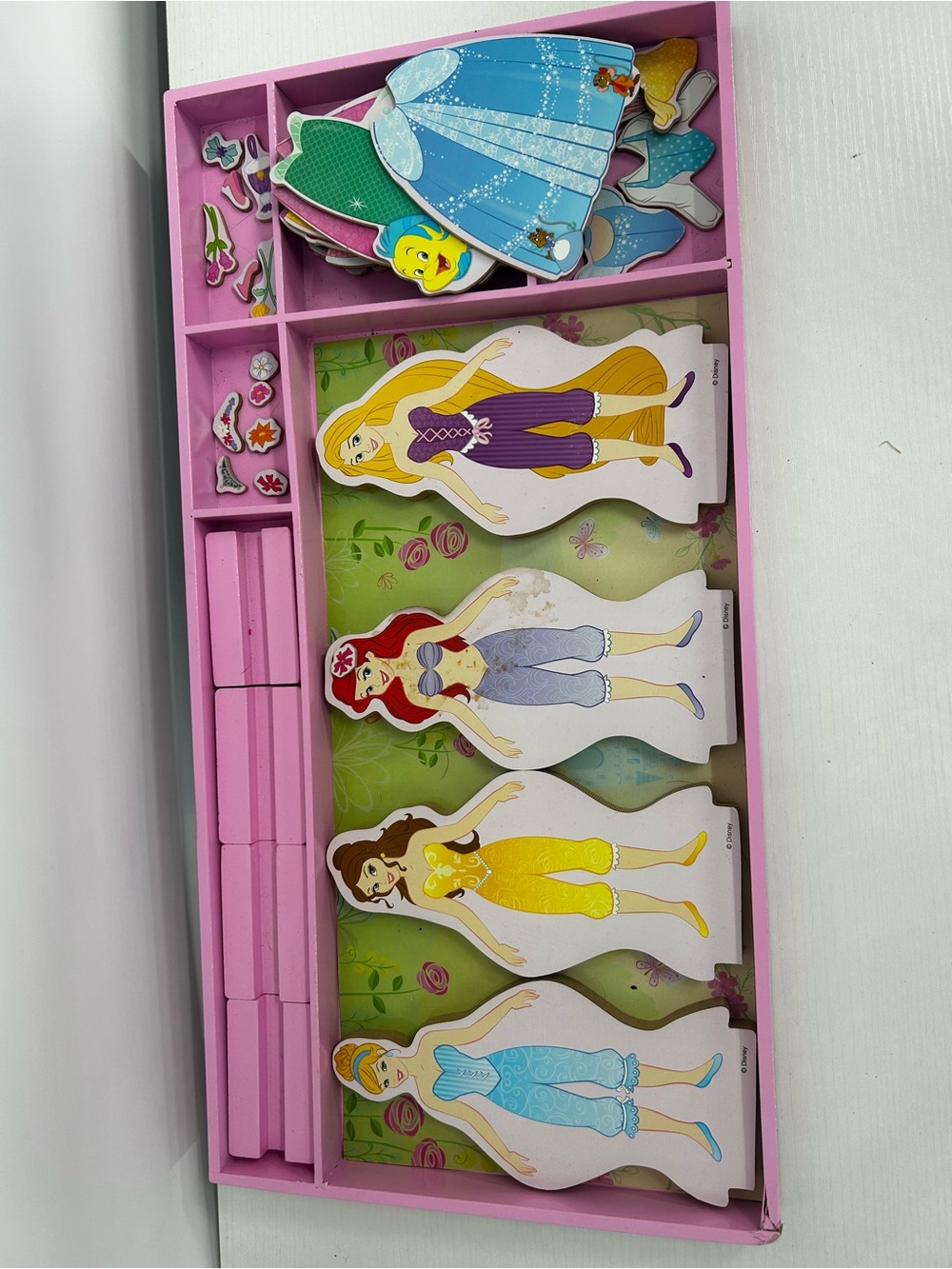 MELISSA & DOUG  4 DISNEY Princess Wooden MAGNETIC Dress-Up Set